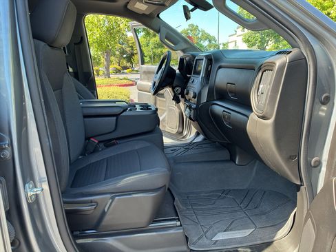 Used 2022 Chevrolet Silverado 1500 Custom AWD/4WD image 51