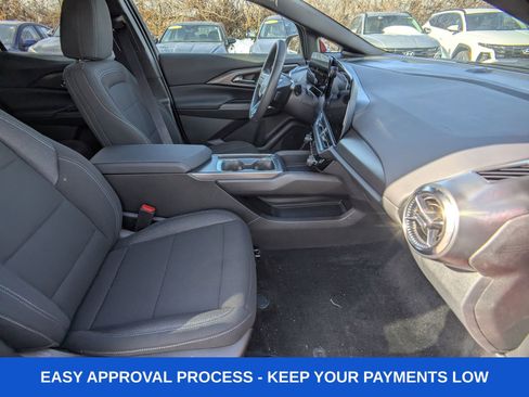 Used 2026 Chevrolet Equinox EV LT image 15