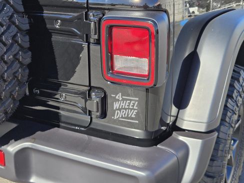 New 2026 Jeep Wrangler Unlimited Sport image 37