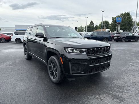New 2026 Jeep Grand Cherokee L 4WD image 15