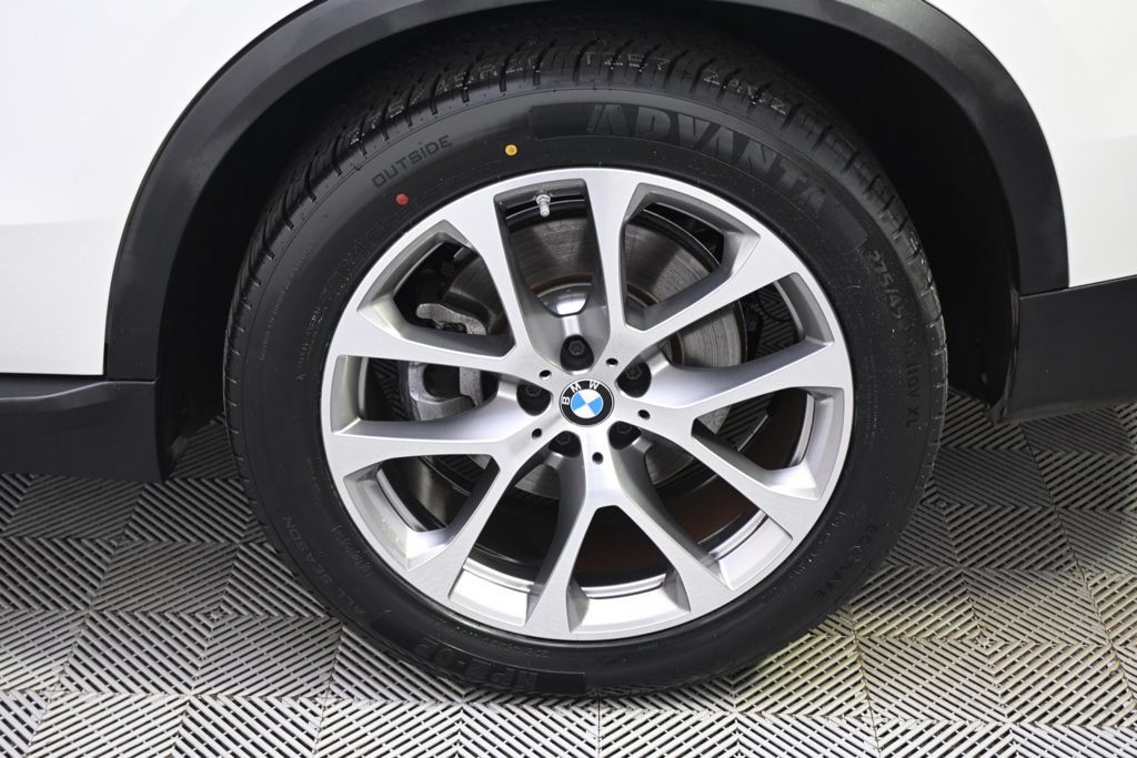 Used 2024 BMW X5 xDrive40i AWD/4WD image 20
