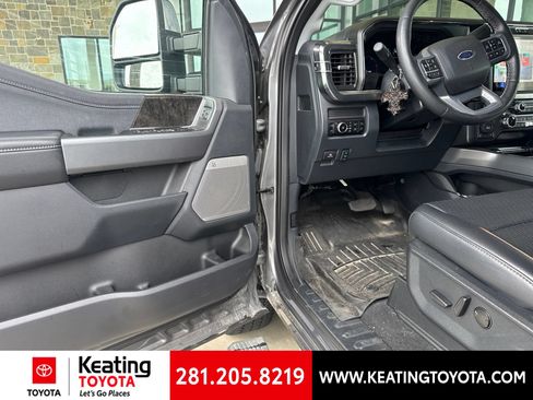 Used 2025 Ford F250 Lariat w/ Lariat Ultimate Package AWD/4WD image 6