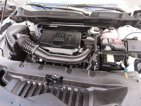 Used 2025 Chevrolet Blazer LT AWD/4WD image 26