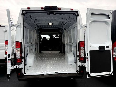 New 2026 RAM ProMaster 3500 w/ Convenience Group image 7