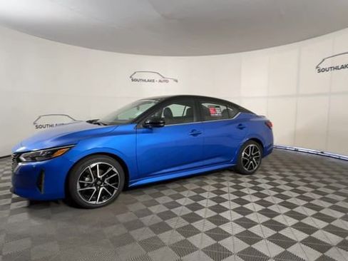 Certified 2024 Nissan Sentra SR w/ SR Premium Package FWD image 4