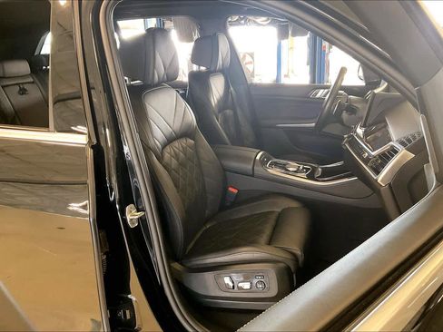 Certified 2024 BMW X5 xDrive50e image 8