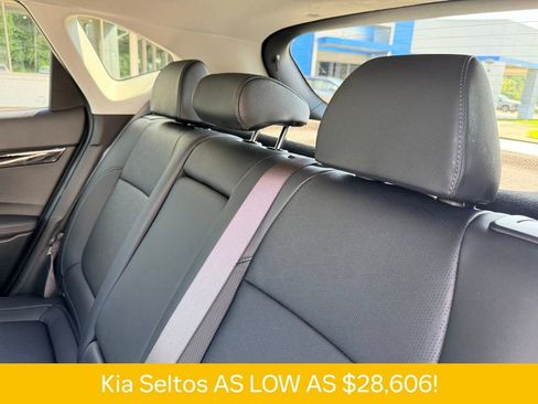 Used 2026 Kia Seltos SX AWD/4WD image 18