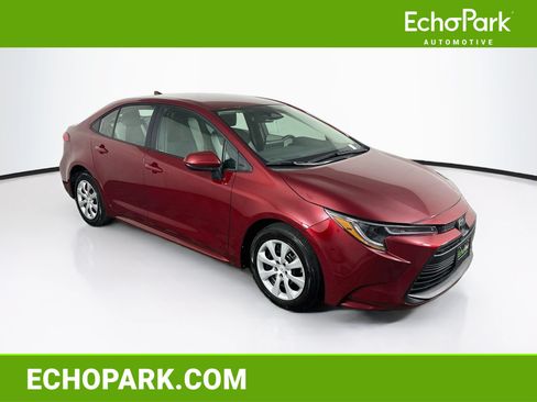Used 2026 Toyota Corolla LE FWD image 1