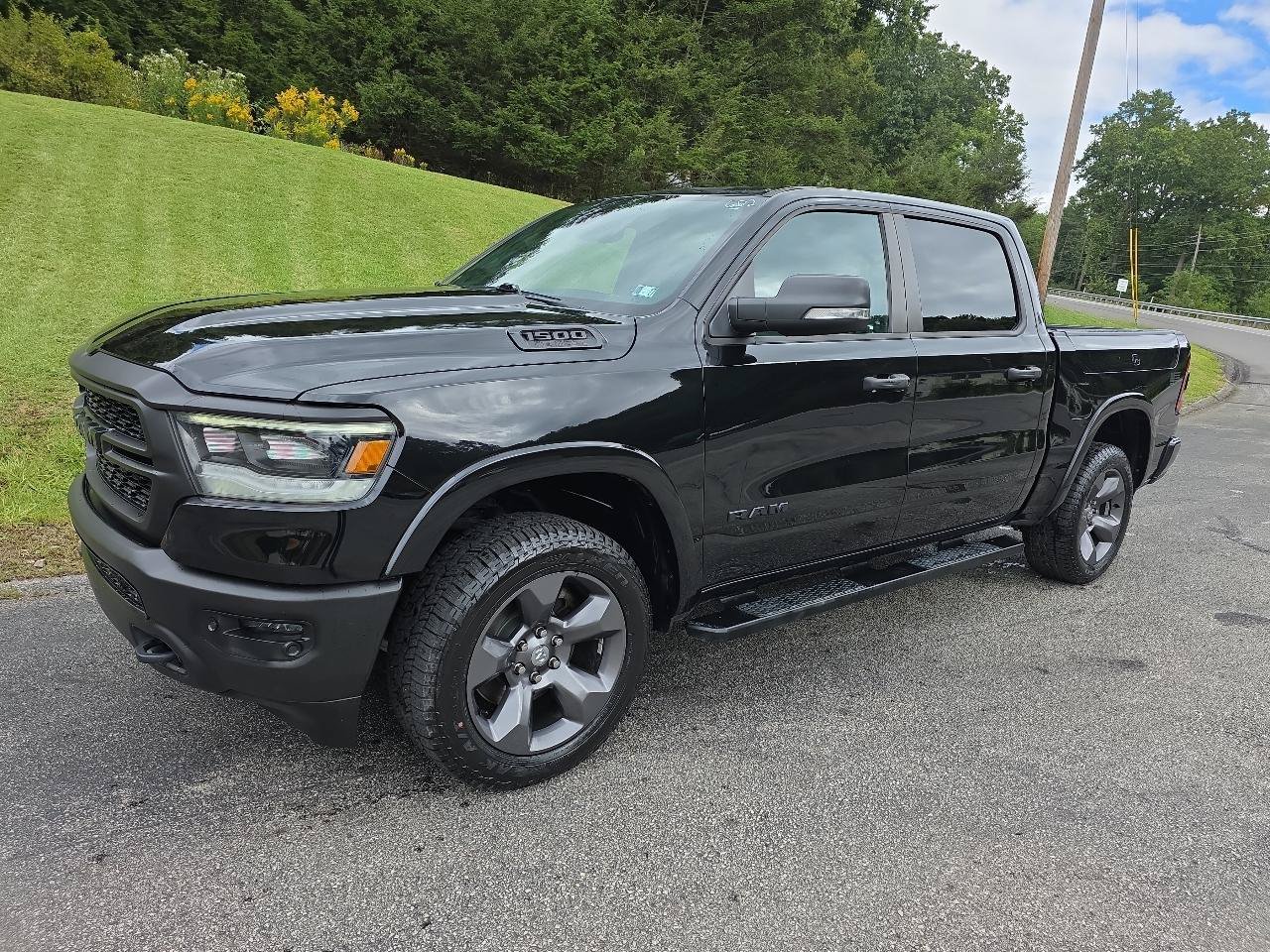 Used 2020 RAM 1500 Big Horn w/ Built-to-serve Edition AWD/4WD image 4