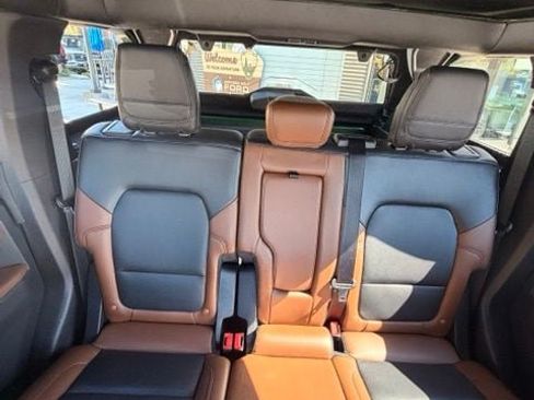 Used 2023 Ford Bronco Outer Banks AWD/4WD image 15
