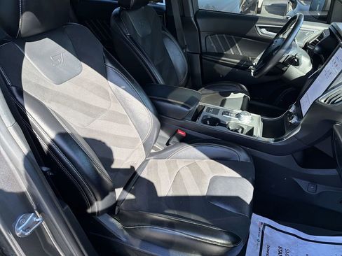 Used 2023 Ford Edge ST AWD/4WD image 29