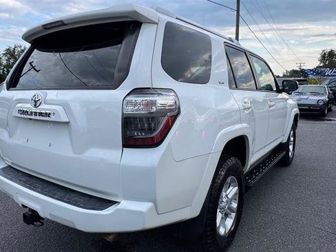 Used 2014 Toyota 4Runner SR5 AWD/4WD image 26