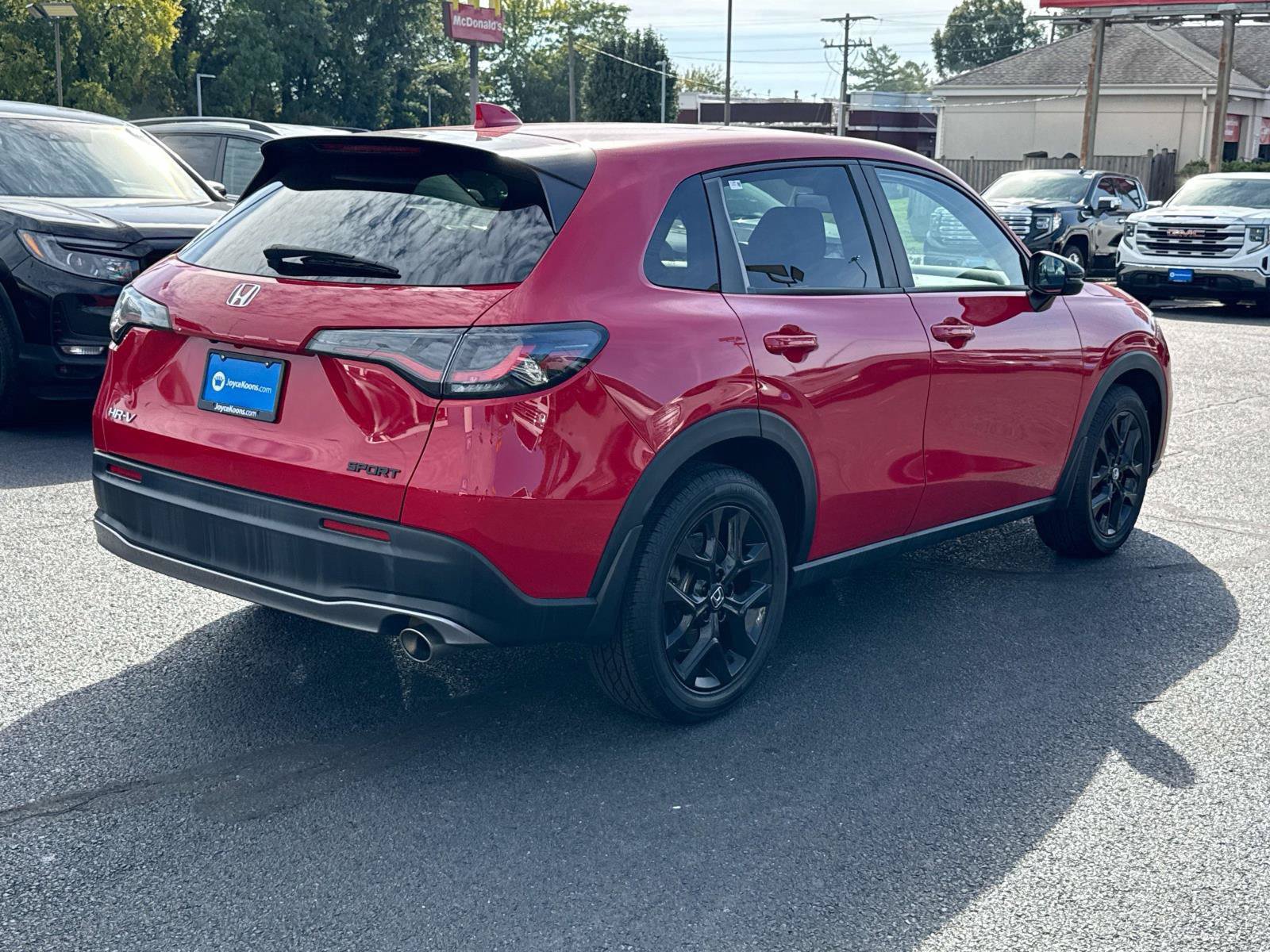 Used 2023 Honda HR-V Sport image 2