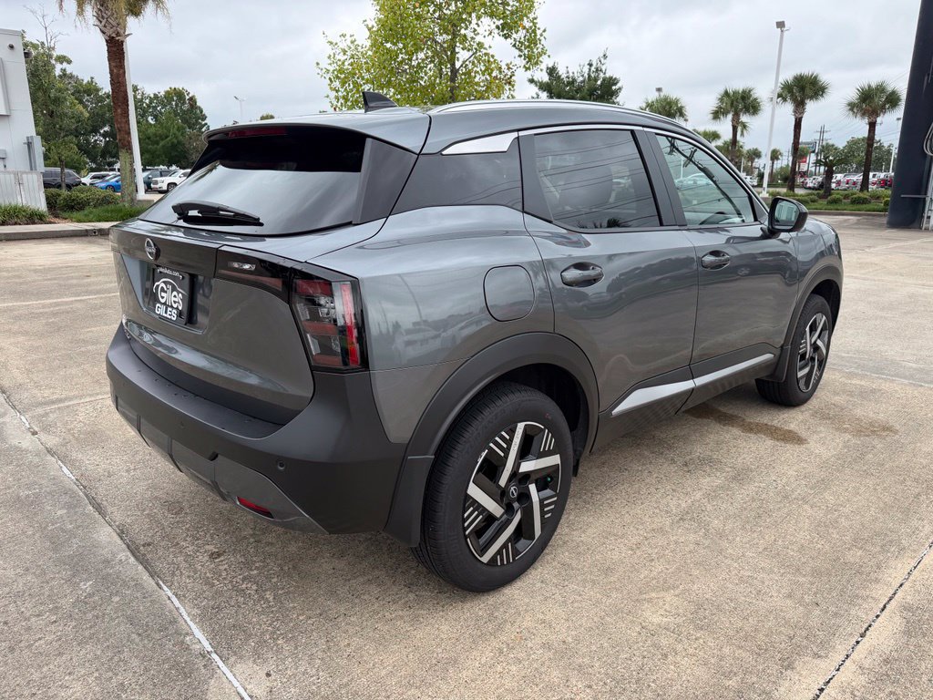 Used 2026 Nissan Kicks SV FWD image 5