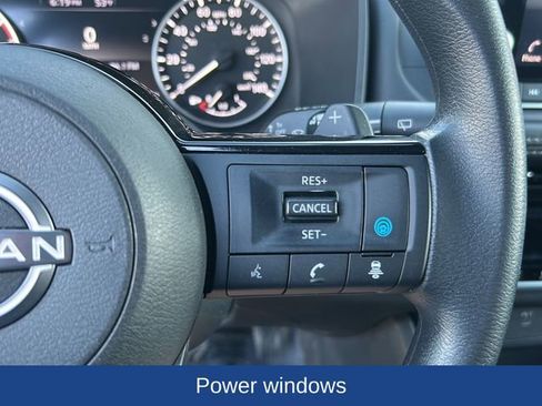 Used 2022 Nissan Rogue SV FWD image 23