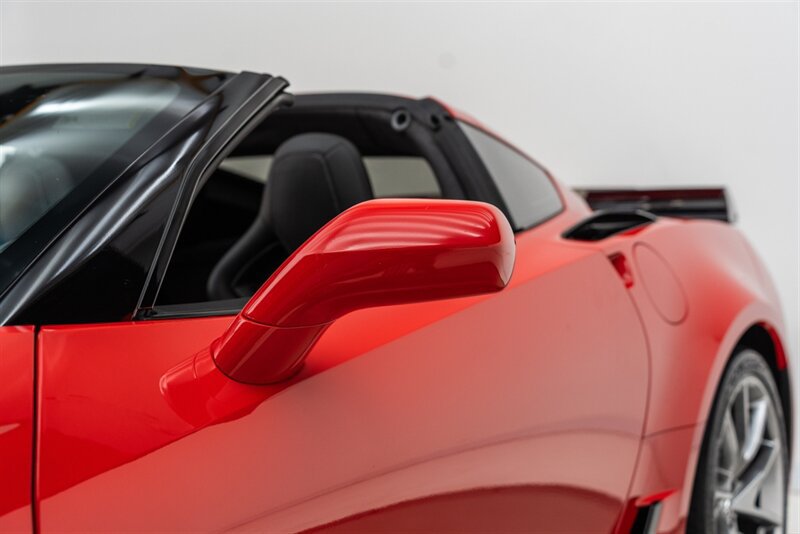 Used 2018 Chevrolet Corvette Z06 RWD image 34