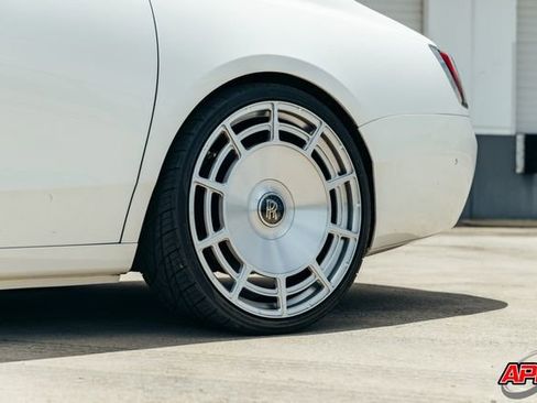 Used 2022 Rolls-Royce Ghost w/ Ghost Package image 42