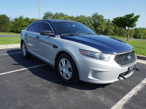 Used 2016 Ford Taurus Police Interceptor AWD image 16