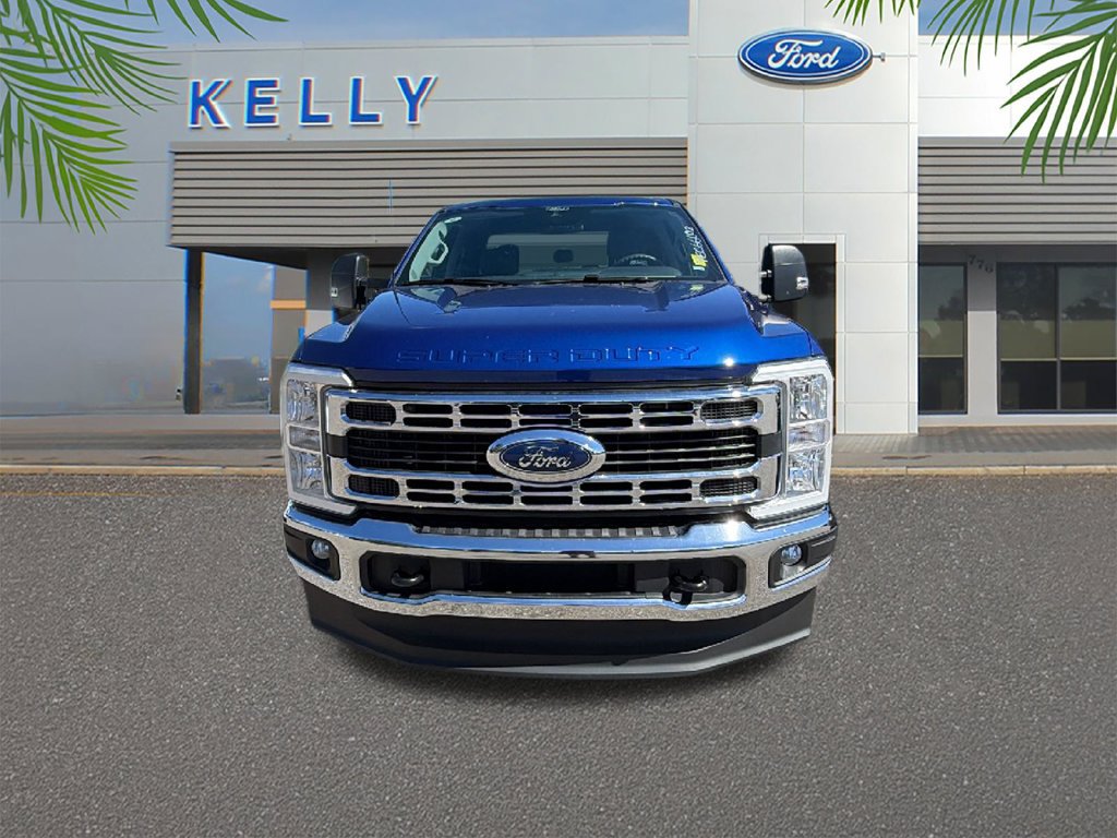 Used 2026 Ford F250 XLT AWD/4WD image 2
