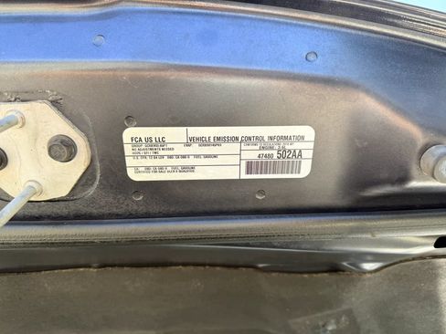 Used 2016 Chrysler 300 C RWD image 30