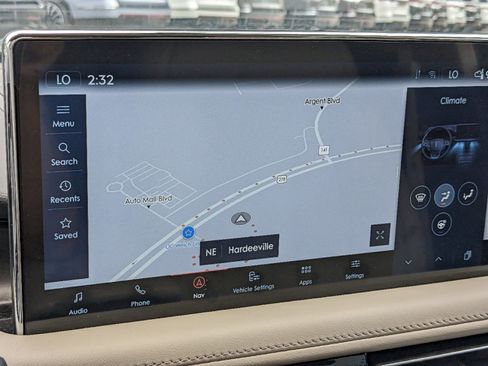 Certified 2023 Lincoln Nautilus Reserve w/ Equipment Group 202A image 23