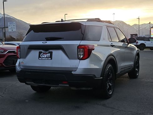 Used 2021 Ford Explorer Timberline image 3