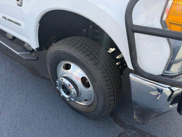 Used 2017 Ford F350 XLT w/ XLT Value Package AWD/4WD image 17