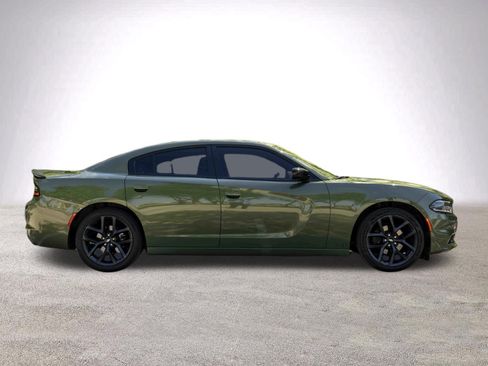 Used 2019 Dodge Charger SXT w/ Blacktop Package image 10