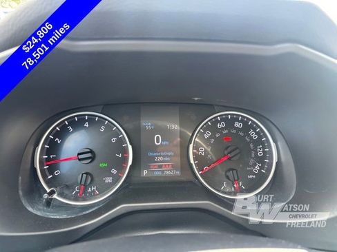 Used 2022 Toyota RAV4 XLE image 18