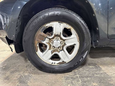 Used 2011 Toyota RAV4 4WD w/ Base L4 Extra Value Pkg image 10