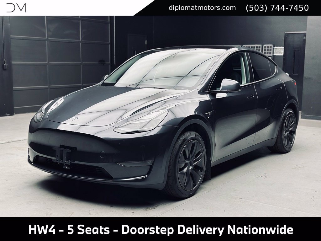 Used 2025 Tesla Model Y Long Range AWD/4WD image 1