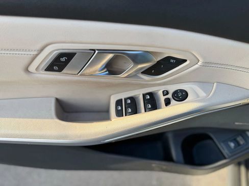 Used 2022 BMW M340i xDrive w/ Premium Package image 25