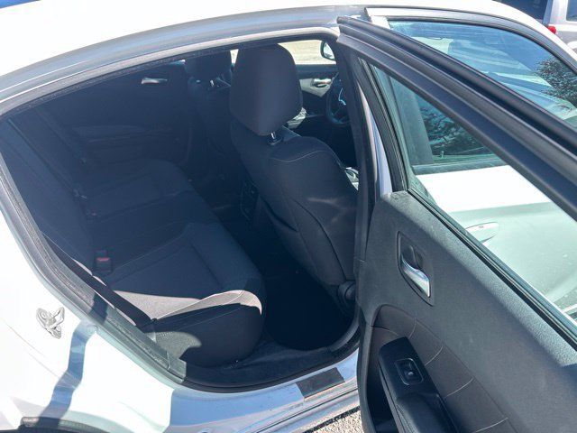 Used 2020 Dodge Charger SXT w/ Blacktop Package RWD image 8