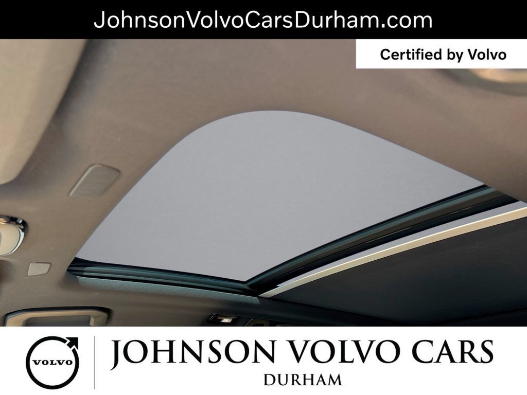 Certified 2024 Volvo XC60 B5 Ultimate AWD/4WD image 17