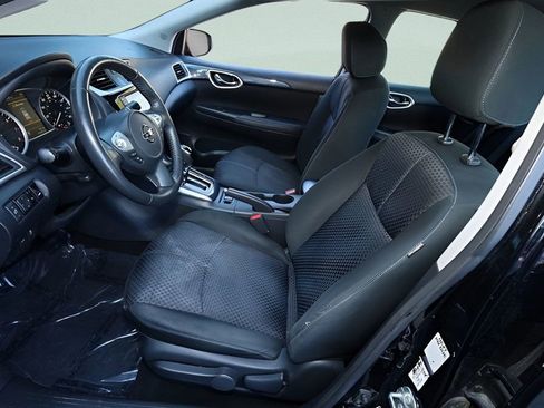 Used 2019 Nissan Sentra SR image 9