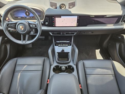 Certified 2026 Porsche Cayenne Coupe AWD/4WD image 24