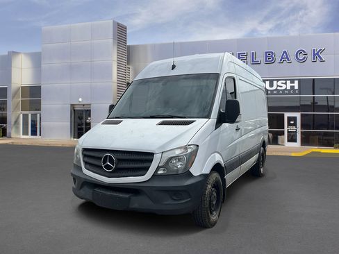 Used 2017 Mercedes-Benz Sprinter 2500 image 2