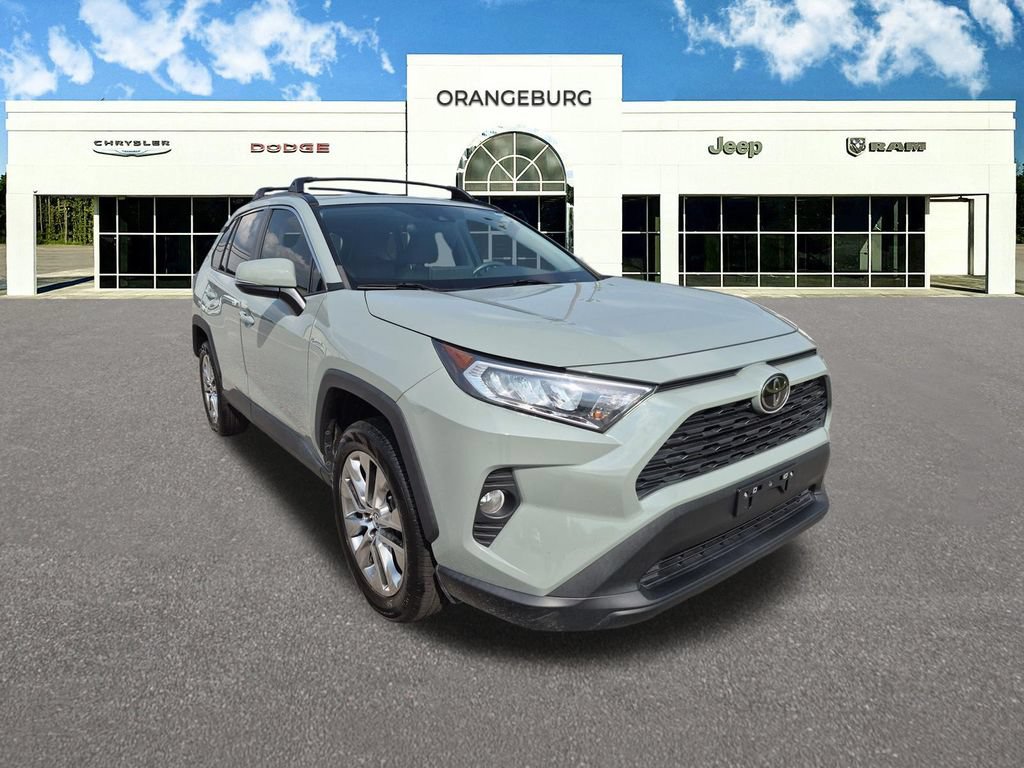 Used 2021 Toyota RAV4 XLE Premium FWD image 2