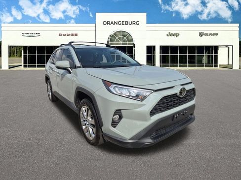 Used 2021 Toyota RAV4 XLE Premium FWD image 2