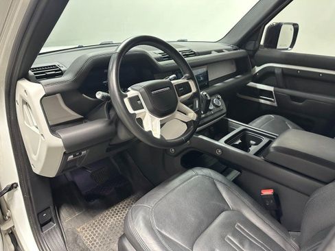 Used 2020 Land Rover Defender 110 HSE AWD/4WD image 17
