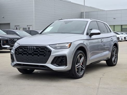 Certified 2025 Audi Q5 e Premium Plus AWD/4WD image 6