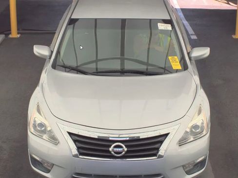 Used 2015 Nissan Altima 2.5 S w/ Power Driver Seat Package FWD image 2