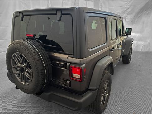 Used 2025 Jeep Wrangler Unlimited Sport AWD/4WD image 7