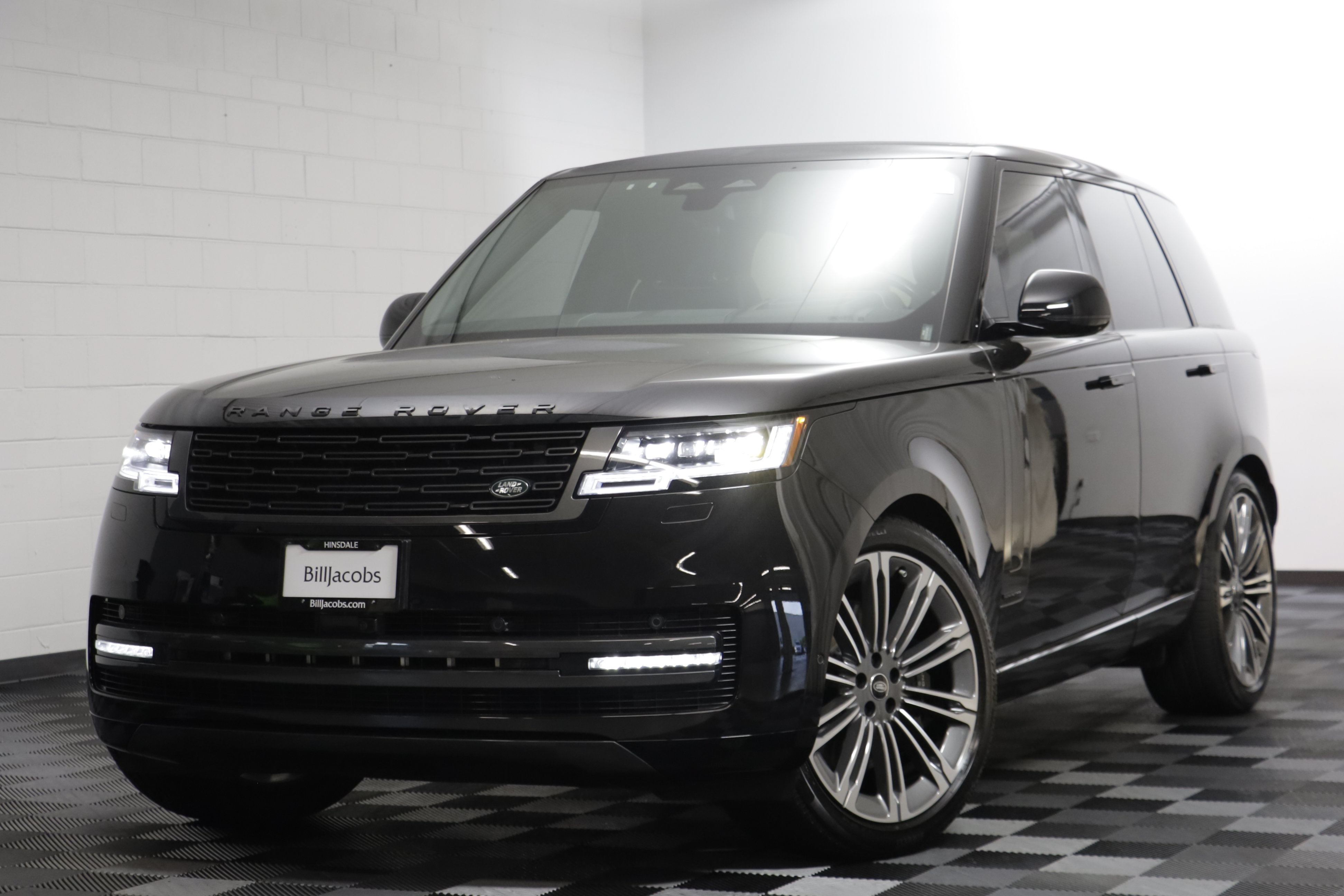 Used 2025 Land Rover Range Rover Autobiography AWD/4WD image 1