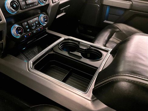 Used 2020 Ford F250 Platinum w/ FX4 Off-Road Package image 16