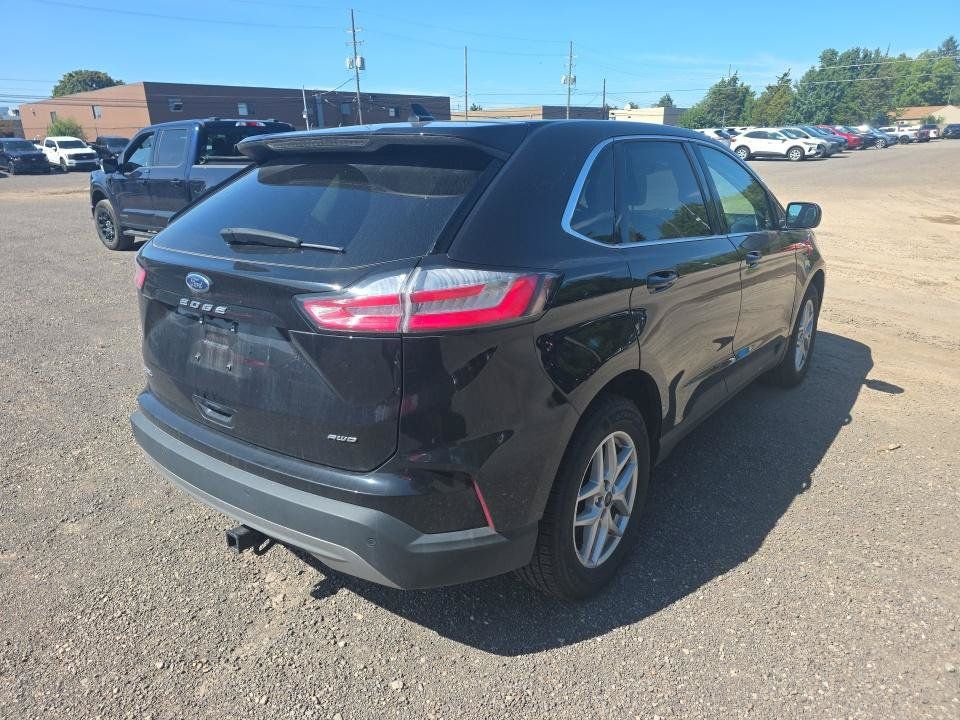 Used 2023 Ford Edge SEL w/ Convenience Package AWD/4WD image 4