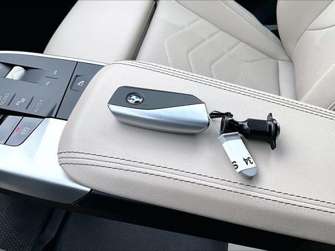 Certified 2025 BMW X1 xDrive28i AWD/4WD image 14