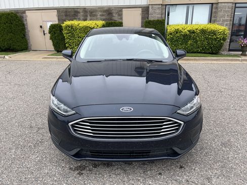 Used 2020 Ford Fusion SE FWD image 9