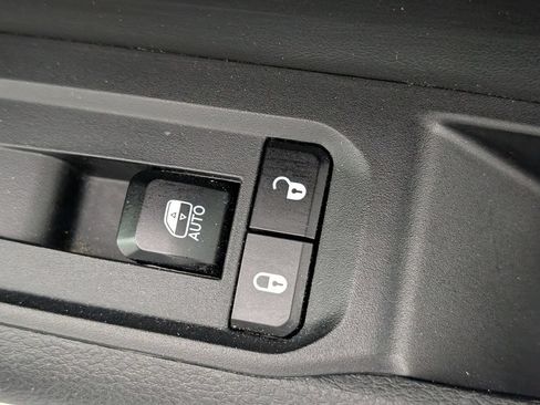 Used 2025 Jeep Compass Trailhawk AWD/4WD image 33