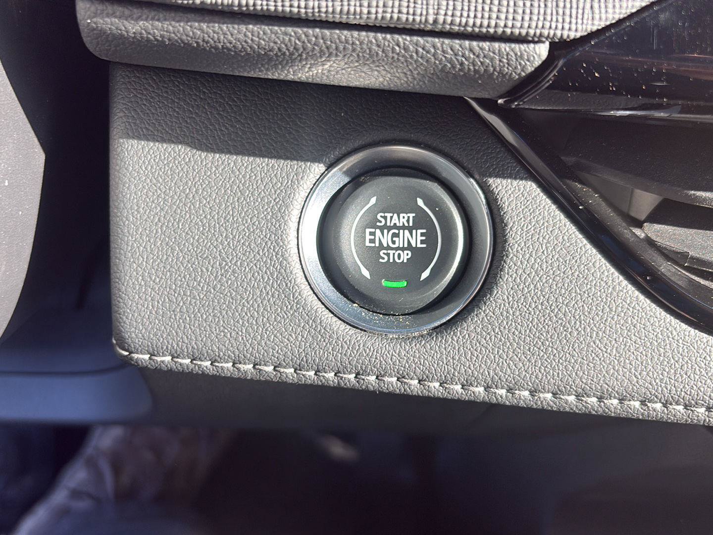 Used 2026 Buick Enclave Preferred FWD image 24